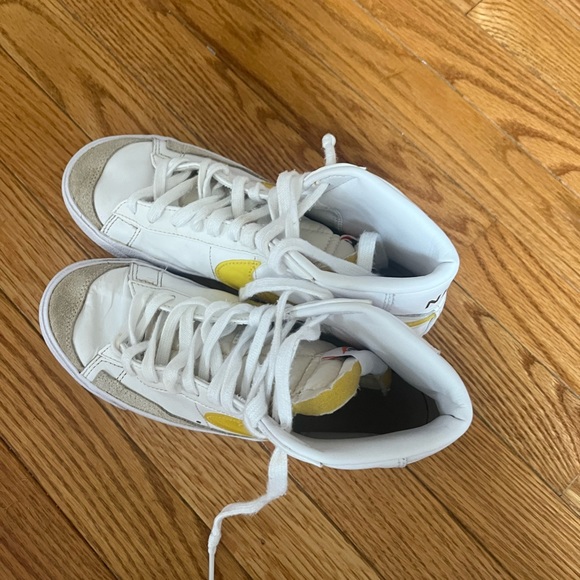 Nike blazer yellow size 7 - Picture 4 of 4